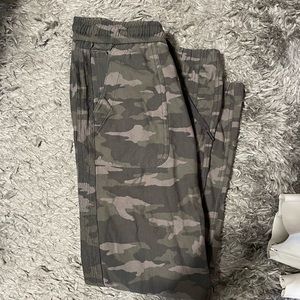 Athleta Farallon jogger size 10